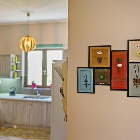 Casa Sofia Apt#2, By Hellocrete * העיירה רתימנו