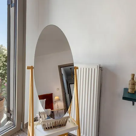 Casa Sofia Apt#2, By Hellocrete *